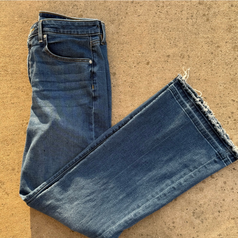 LOFT Wide Leg Raw‎ Hem Medium Blue Denim Jeans Size 32